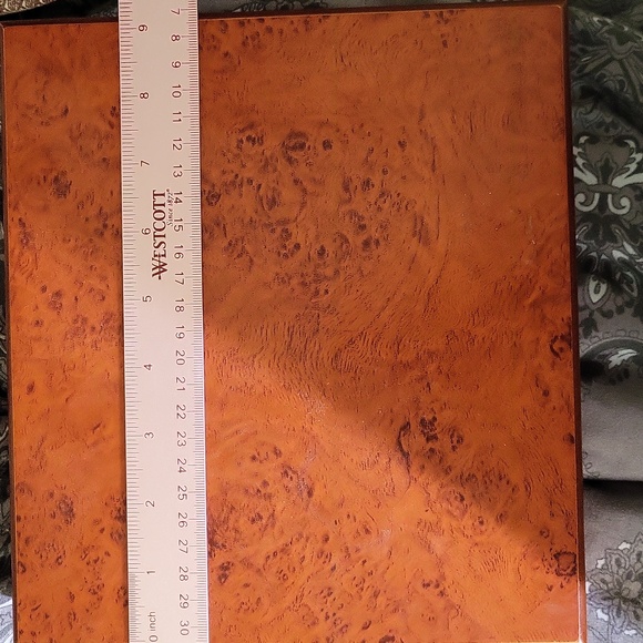 Cedar Humidor - Picture 5 of 5